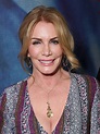 Compare Shannon Tweed's height, weight, body measurements with other celebs