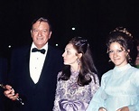 April 1970 : Oscar (for True Grit) John Wayne Pilar and Aissa Wayne ...