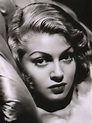 Dazzling Divas: Photo Portret Lana Turner