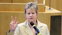 Schulministerin Sylvia Löhrmann, Das neue rot-grüne Kabinett ...