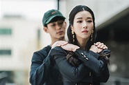 Butterfly Hug, Metode Peredam Kecemasan dalam Drama Korea 'It's Okay To ...