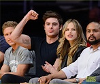 Zac Efron & Halston Sage Sit Courtside at Lakers Game Together: Photo ...