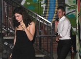 Lorde e Nick Jonas são vistos saindo juntos de festa - VAGALUME