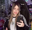 rivers icon en 2023 | Chicas gamers, Famosos divertidos, Colage de fotos