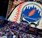 Oteil Burbridge Leads Dead & Co Debut Of A Garcia/Hunter Classic In NYC ...