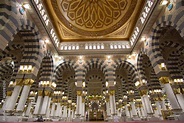 The Interior Design Of Prophet Muhammad Mosque In Medina. Al-Masjid An ...