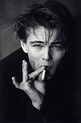 Young Leonardo DiCaprio being suave | Young leonardo dicaprio, Leonardo ...