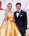 Photo: carey mulligan husband marcus mumford take souvenir at oscars ...