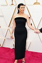 La media melena efecto desgastado de Kourtney Kardashian en los Oscar ...