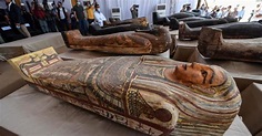 Más de 50 sarcófagos con momias de hace 2,600 años son encontrados en Egipto | La Verdad Noticias