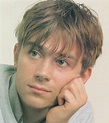 young Damon Albarn (One of the most handsome men of the 90's to me) : r ...