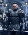 karl urban in armour from Riddick movie | Mooie mannen, Mannen ...