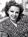 Judy Garland in the '40s. When did this become so unattractive ...