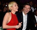 Who Is Miley Cyrus Dating Now After Shading Liam Hemsworth In ‘Flowers ...