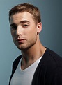 Dustin Milligan Age, Weight, Height, Measurements - Celebrity Sizes