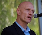 Peter Garrett Biography - Childhood, Life Achievements & Timeline