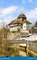 Castillo Construido En Siglo XIII En Frauenfeld, Suiza Imagen de ...