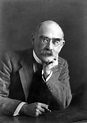 File:Rudyard Kipling, by Elliott & Fry (cropped).jpg - Wikimedia Commons