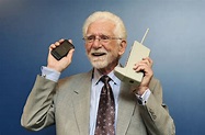 La primera llamada desde un teléfono móvil cumple 40 años - Libertad ...