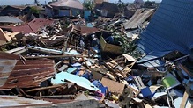 印尼地震海嘯災情「比預期嚴重」 災民求生的困境 - BBC News 中文