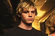 First Look at Evan Peters as Cannibal Killer in Monster: The Jeffrey ...