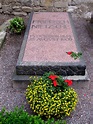 Grave of Friedrich Nietzsche (15. Oktober 1844 in Röcken; † 25. August ...