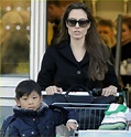 Angelina Jolie: Grocery Run with Maddox and Pax!: Photo 2503320 ...