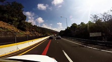 Así se toma manejando la curva de la Pera en la carretera México ...