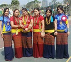Local style: Traditional costume of Nepal