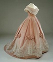 Victorian dress. | Antique dress, Victorian dress, Vintage gowns