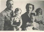 C168 Fotografia della famiglia Reale di Savoia - Umberto II con moglie ...