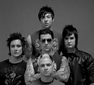 NOBODY (TRADUÇÃO) - Avenged Sevenfold - LETRAS.MUS.BR