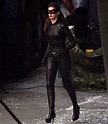 Anne Hathaway seen in full Catwoman costume on The Dark Knight Rises ...