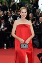 Kelly Rutherford brings back Lily Van der Woodsen's chic style at the ...