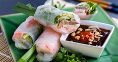 10 famous traditional vietnamese food you should try in Vietnam