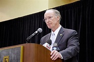 Aide to Alabama Governor Robert J. Bentley Resigns After Bentley Admits ...