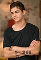 Hero Fiennes Tiffin on After and the Book's Fanbase | Collider