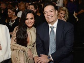 Demi Lovato and Her Dad at 2017 Grammys | POPSUGAR Latina