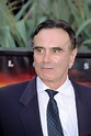 Dan Hedaya At Premiere Of Signs Ny 7292002 By Cj Contino Celebrity ...