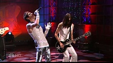 Perry Farrell's Satellite Party - Hard Life Easy - Tonight Show 2007 ...