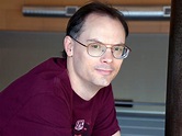 Quién es Tim Sweeney, CEO de Epic Games y creador de Fortnite ...