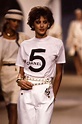 Ines de la Fressange, icône star des années 80 pour Karl Lagerfeld - Elle