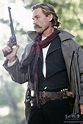 Kurt Russell as Wyatt Earp in Tombstone, 1993 | Peliculas de vaqueros ...