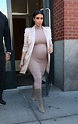 Kim Kardashian, embarazada, con look premamá | Yodona/madres | EL MUNDO
