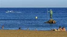 The incredible ocean statue of Neptune (Poseidon) in Gran Canaria ...