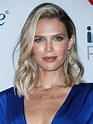 Sara Foster image