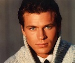 Jon-Erik Hexum Biography - Facts, Childhood, Family Life & Achievements