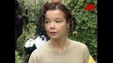 Björk, statement to the press about her stalker. London, September 18 ...