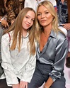 wwd 認証済み Kate Moss and daughter Lila Grace Moss Hack at the @Dior men’s ...