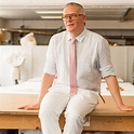 Giles Deacon Age, Biography, Height, Net Worth, Family & Facts